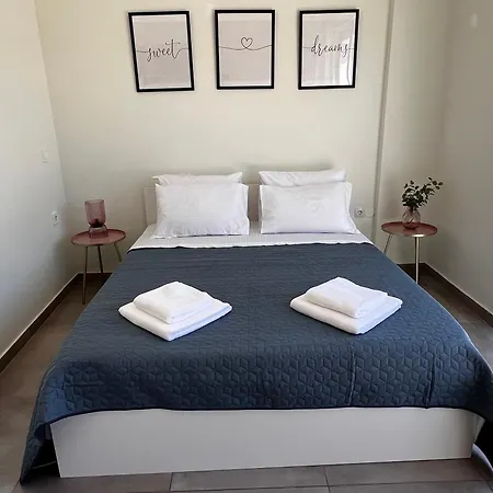 Apartment Karamela Kambanion
